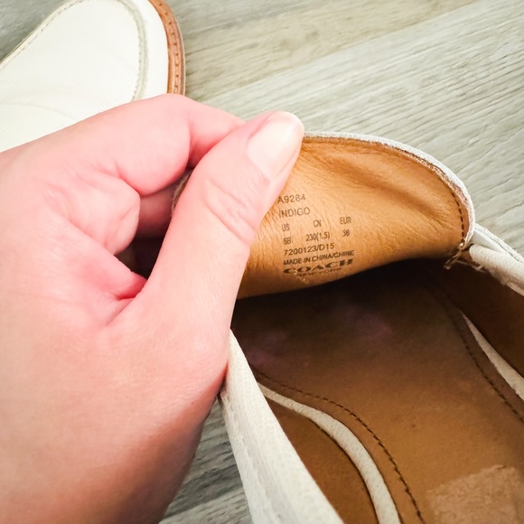 Coach Womens White Indigo Crossgrain Leather Loafers US 6 - Picture 6 of 6